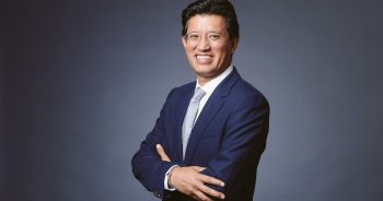 อัสสเดช คงสิริ